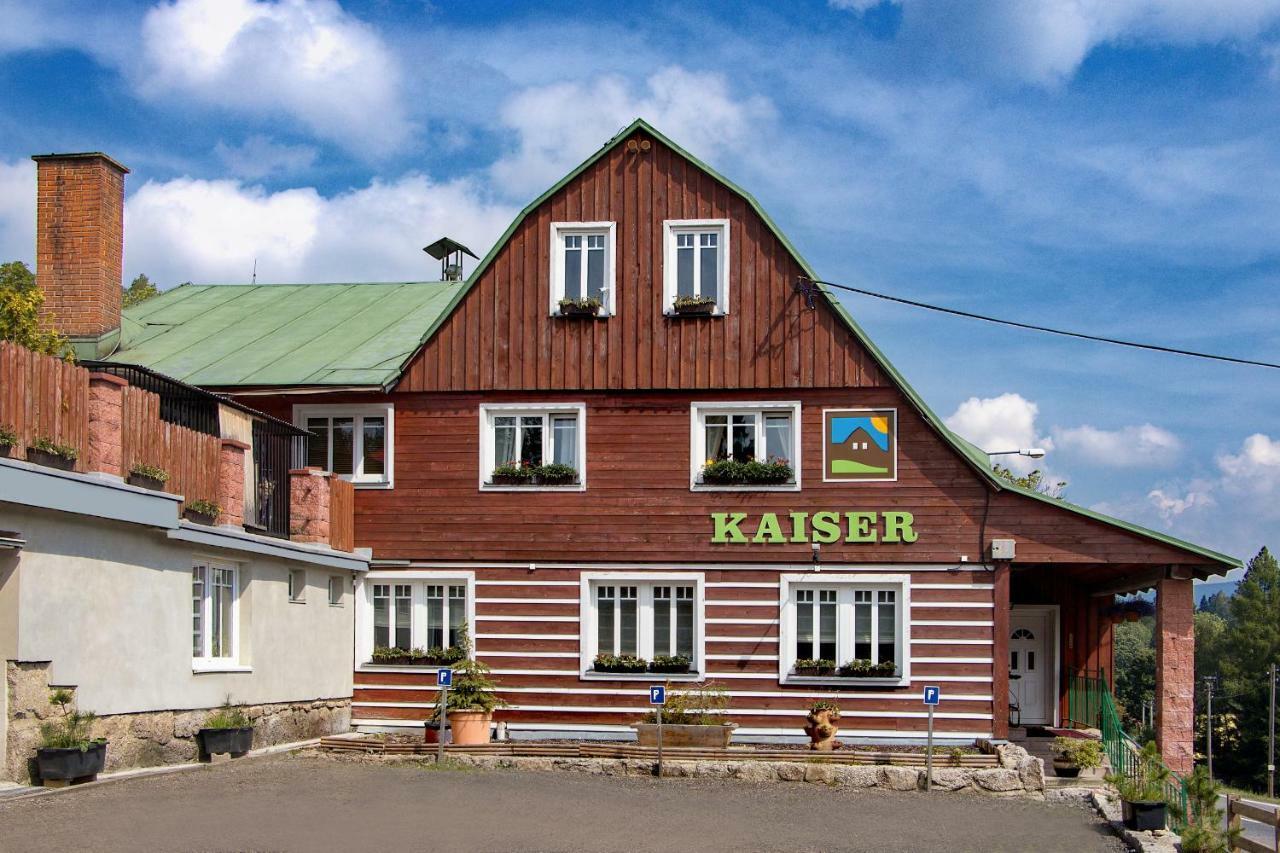 Rodinny Hotel Kaiser Desna  Ngoại thất bức ảnh